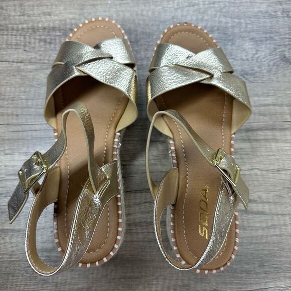 Soda~Women’s~Gold Platform Wedge Espadrille SANDALS Buckle Open Toe~Size 8.5 - Picture 6 of 9
